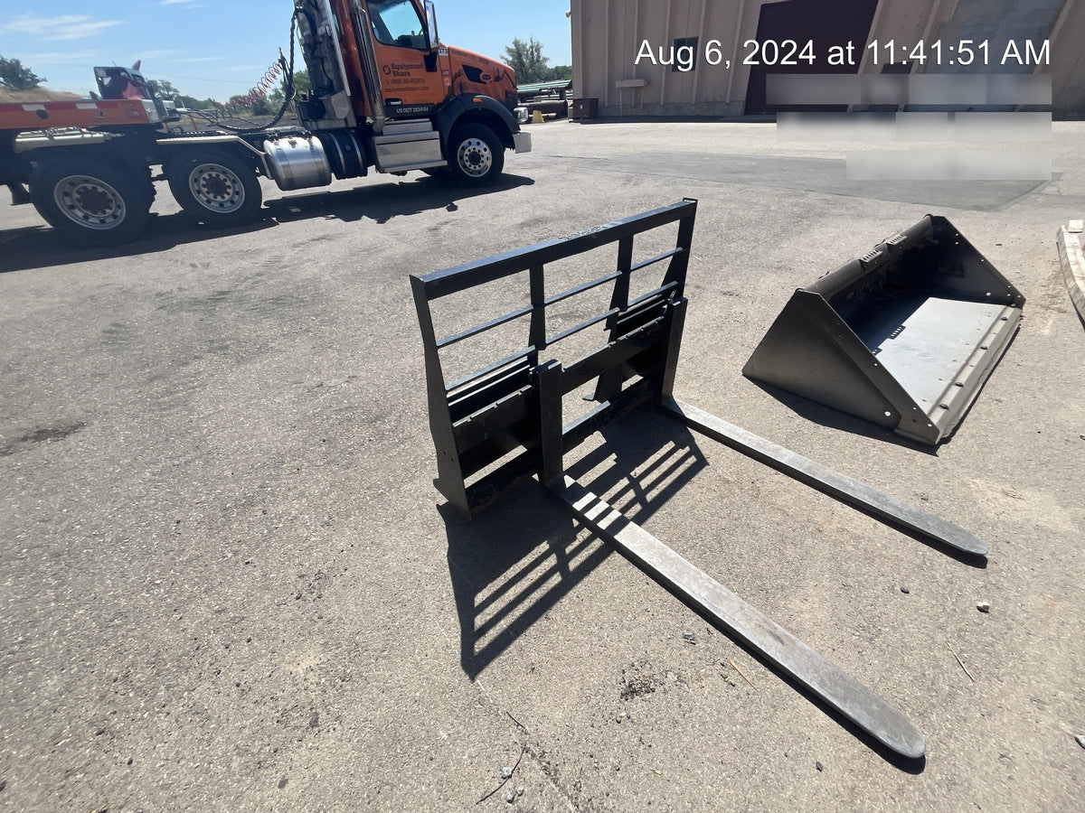 2019 PALADIN 48" Pallet Forks - Paladin