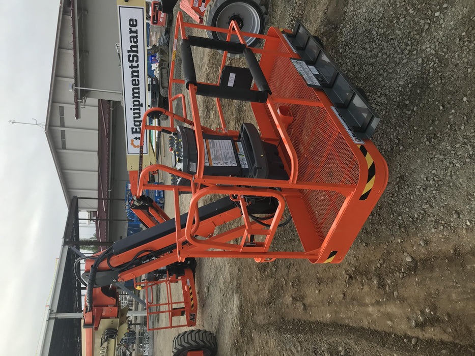 2020 JLG 660SJ