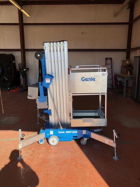 2019 GENIE AWP-30S
