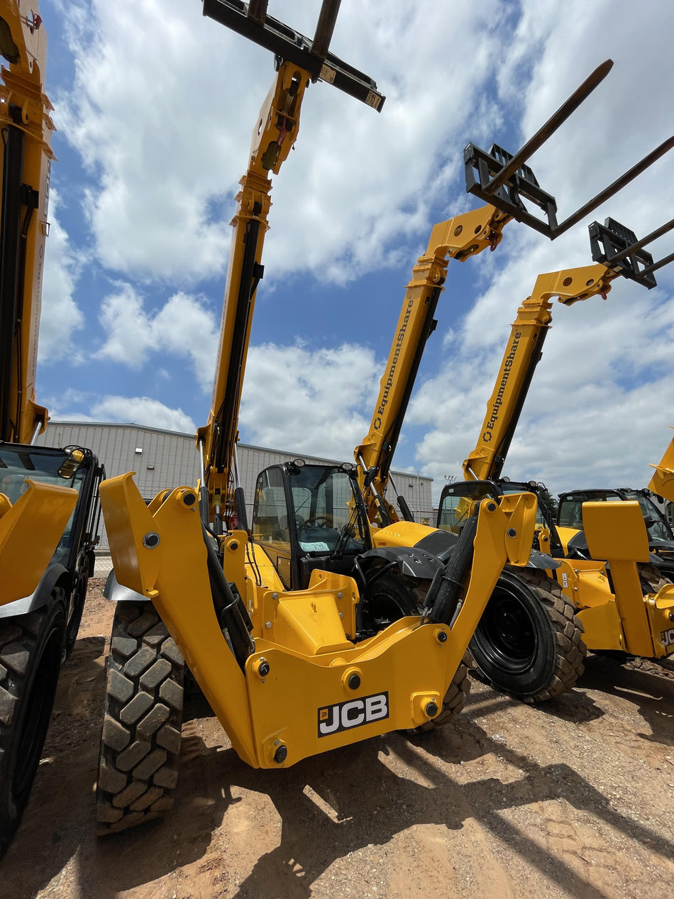 2025 JCB 512-56