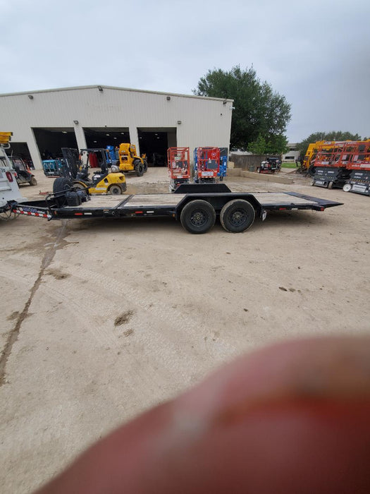 2020 LOADTRAIL Tilt-Deck Rental Trailer