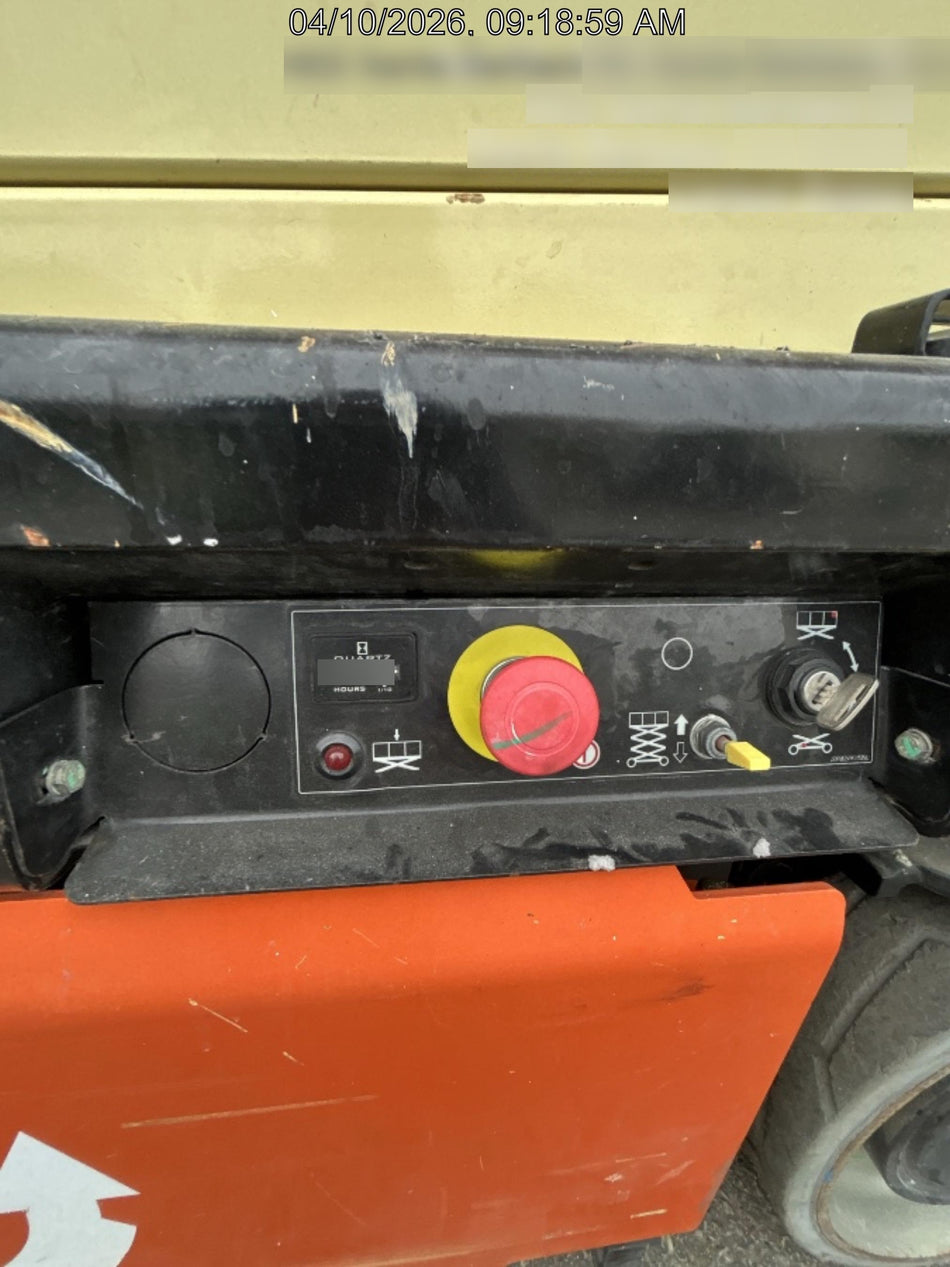 2022 JLG ES1932