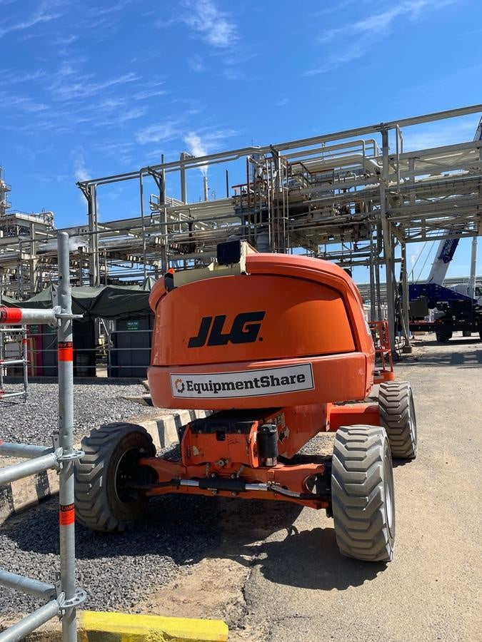 2019 JLG 450AJ