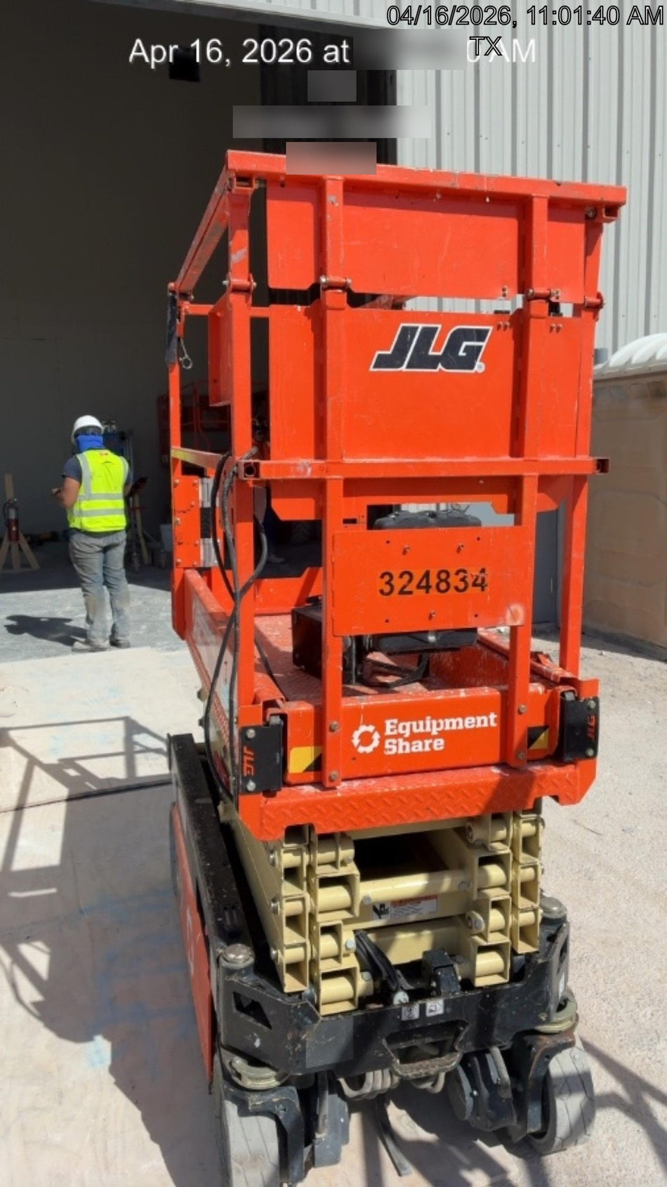 2023 JLG ES1932
