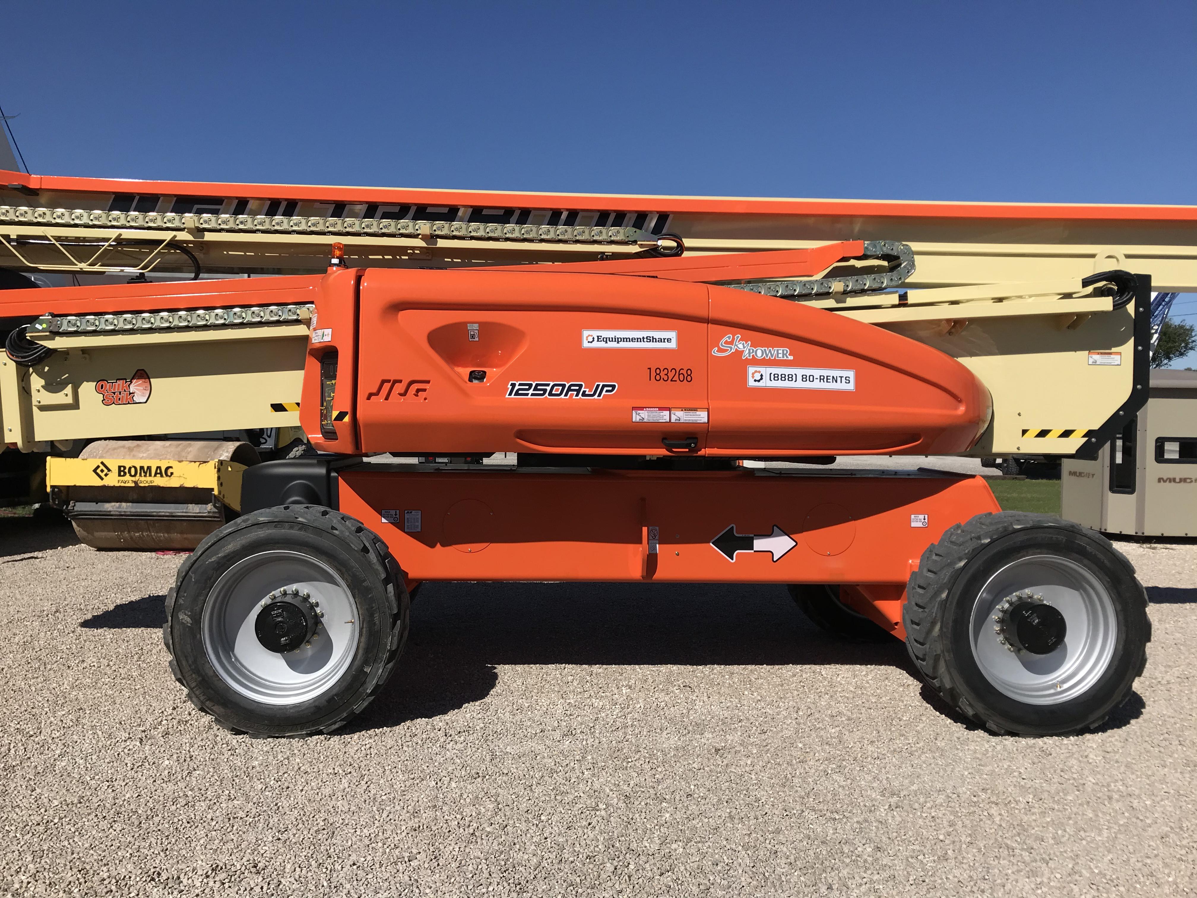 2021 JLG 1250AJP