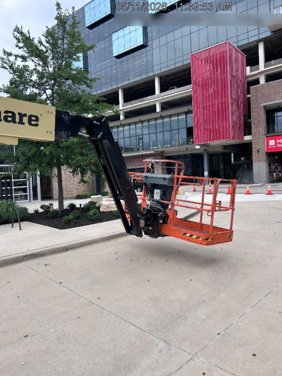 2023 JLG 860SJ