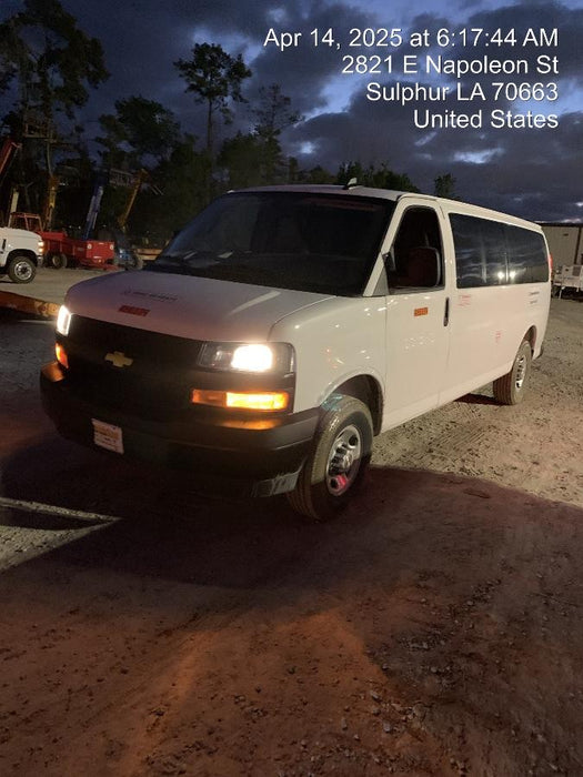 2025 CHEVROLET Express Van - Rental