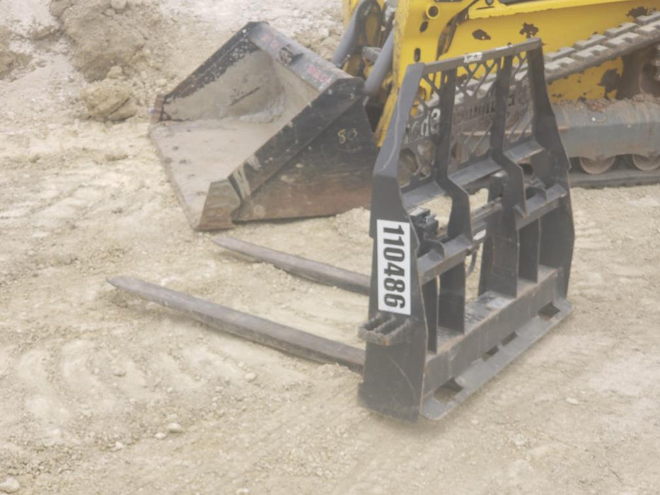 2020 EMKAY 48" Pallet Forks - Emkay