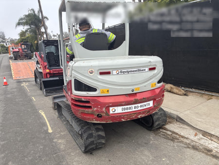 2021 TAKEUCHI TB240R