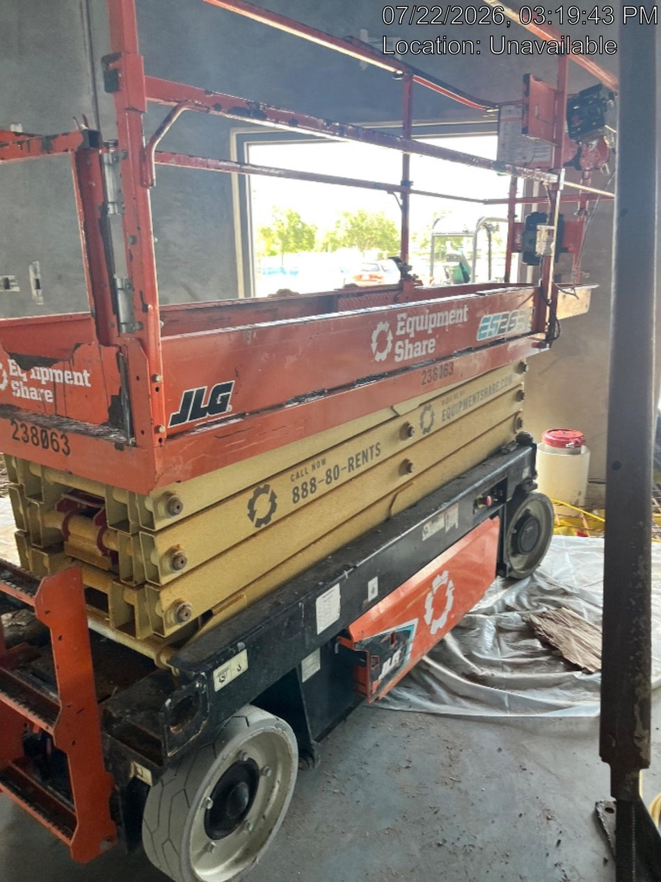 2022 JLG ES2632