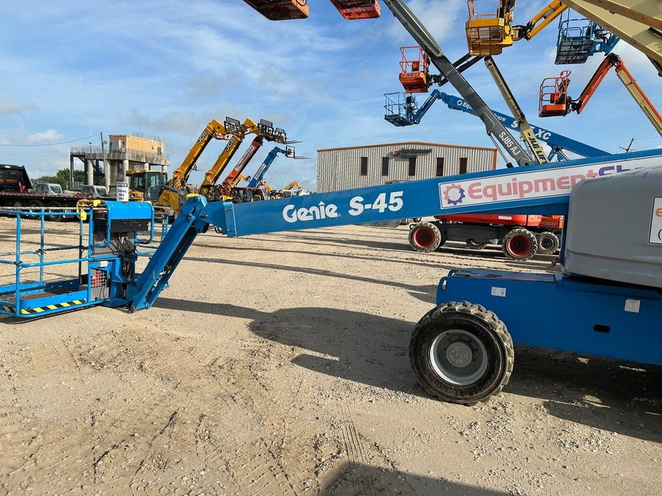 2017 GENIE S-45