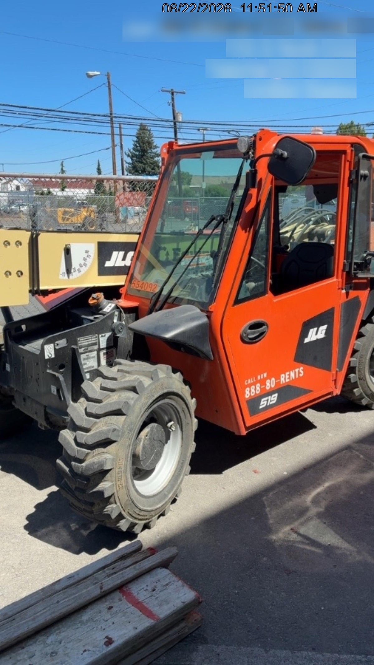 2025 JLG 519