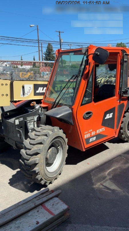 2025 JLG 519