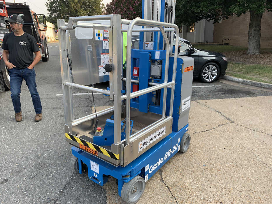 2021 GENIE GR-20