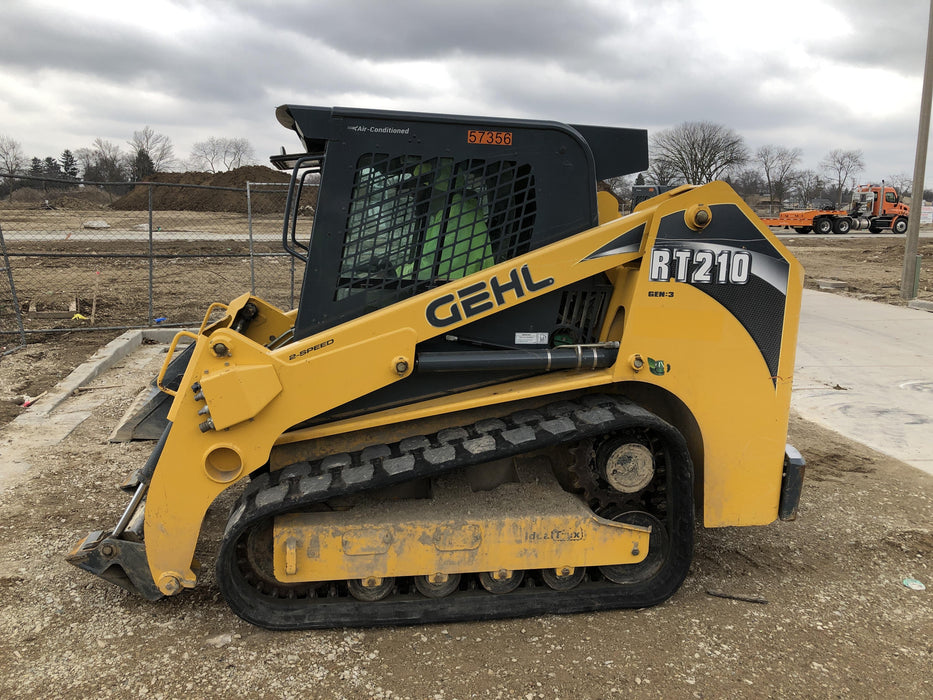 2016 GEHL RT210