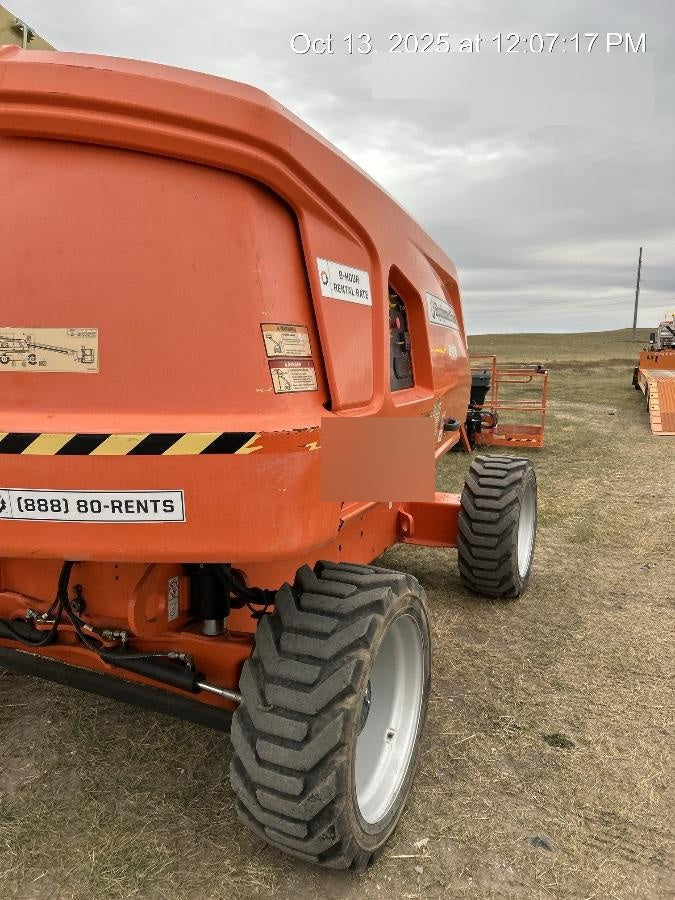 2021 JLG 660SJ