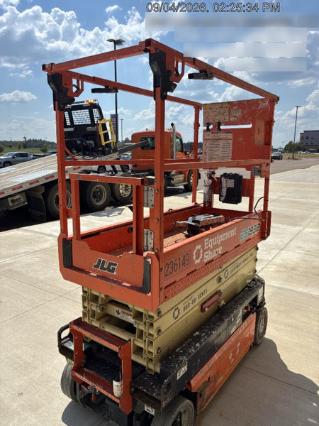 2022 JLG ES1932