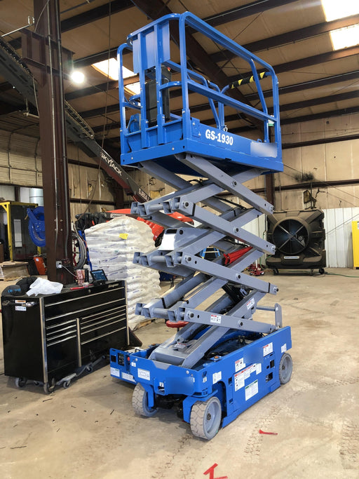 2019 Genie GS-1930 Fixed rails with chain Entry