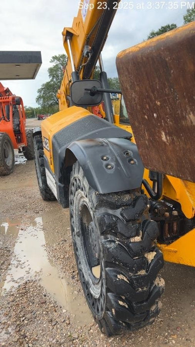 2019 JCB 510-56 JCB 510-56 74 HP w/Open ROPS, Beacon, Aux Hydraulics, Worklights, Solid Tires