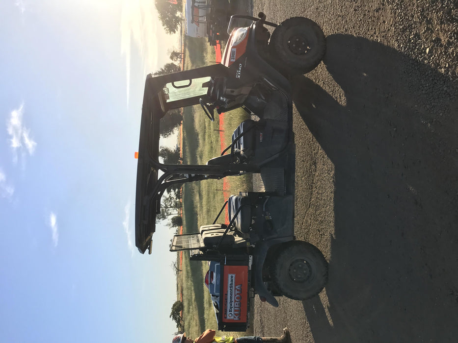 2019 Kubota RTV-X1140W-H 4wd Utility Cart, LED Strobe, Windshield Tempered Glass, Plastic Canopy, Wire Harness Kit, Backup Alarm