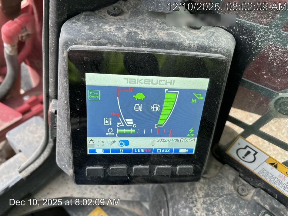 2024 TAKEUCHI TL10V2-CR
