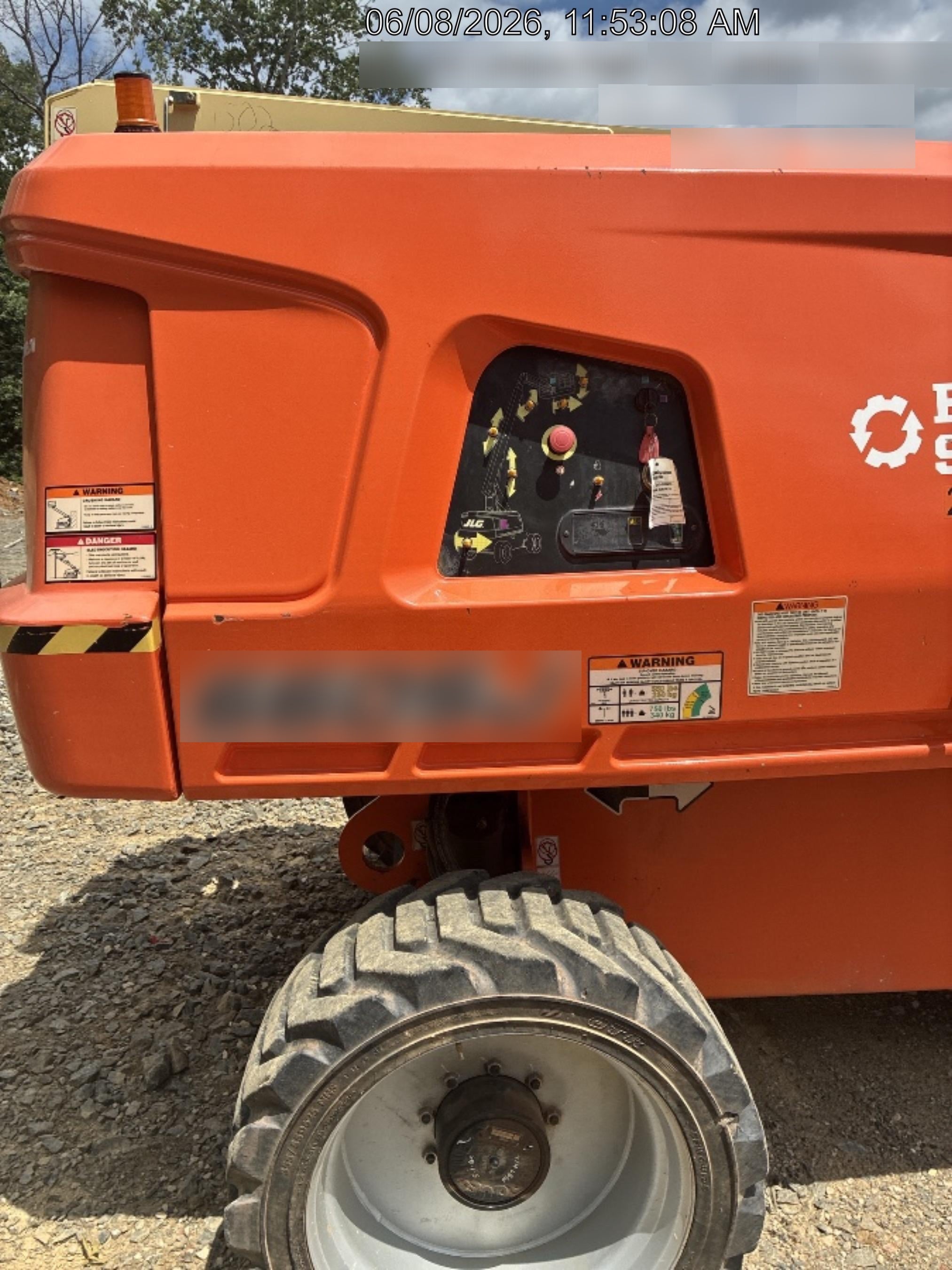 2023 JLG 660SJ