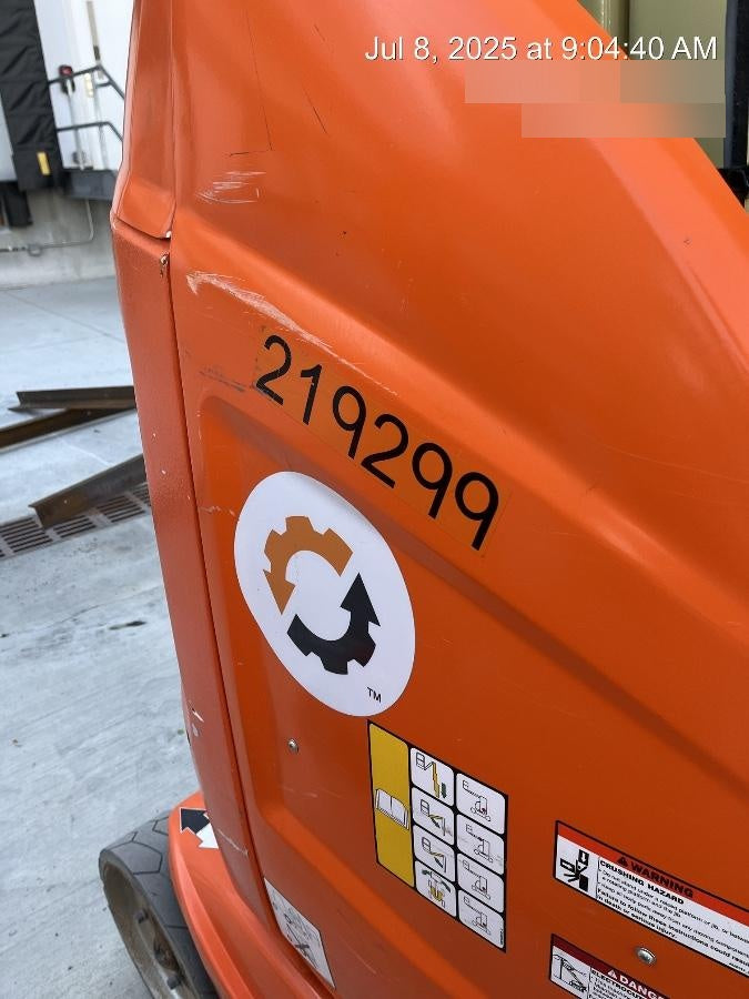 2022 JLG 26E