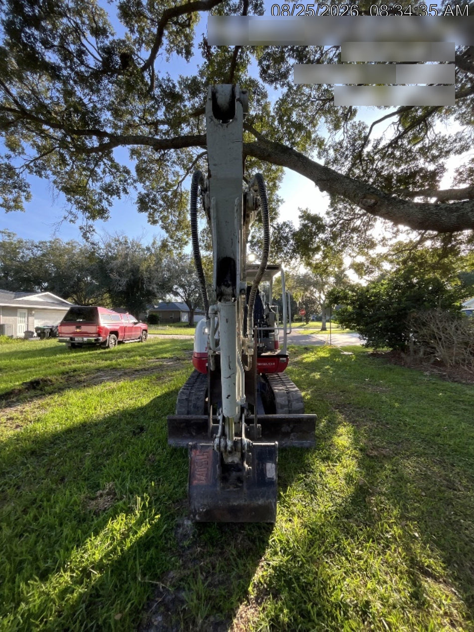 2023 TAKEUCHI TB250-2R