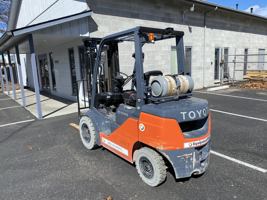 2022 TOYOTA 50-8FGU25