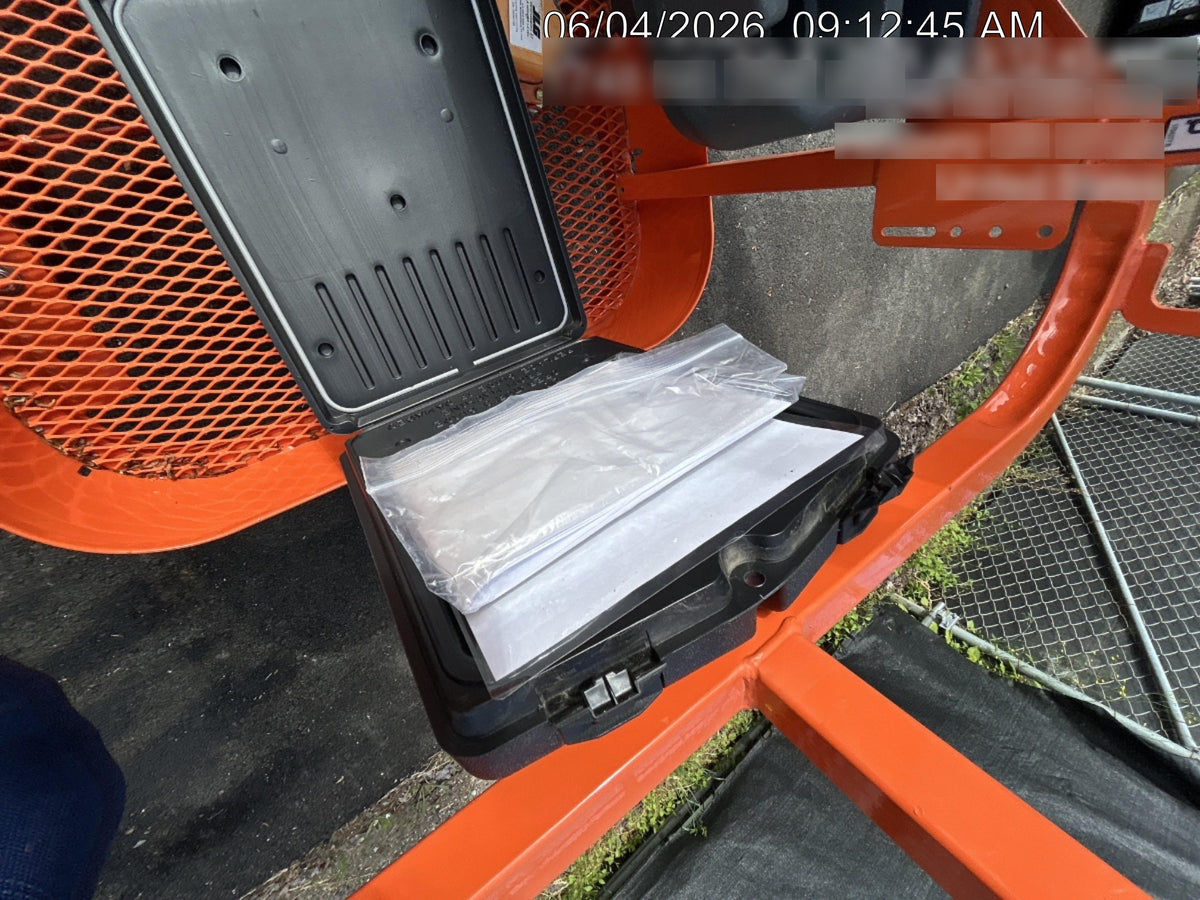 2025 JLG E300AJP