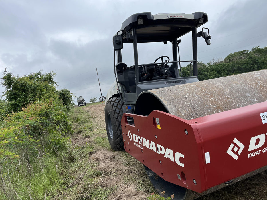 2023 DYNAPAC CA2500D