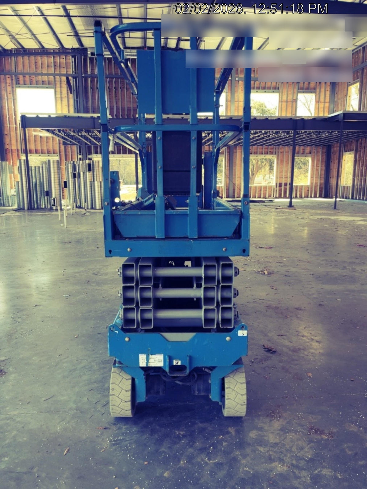 2019 Genie GS-2632 Folding rails with half height swing gate