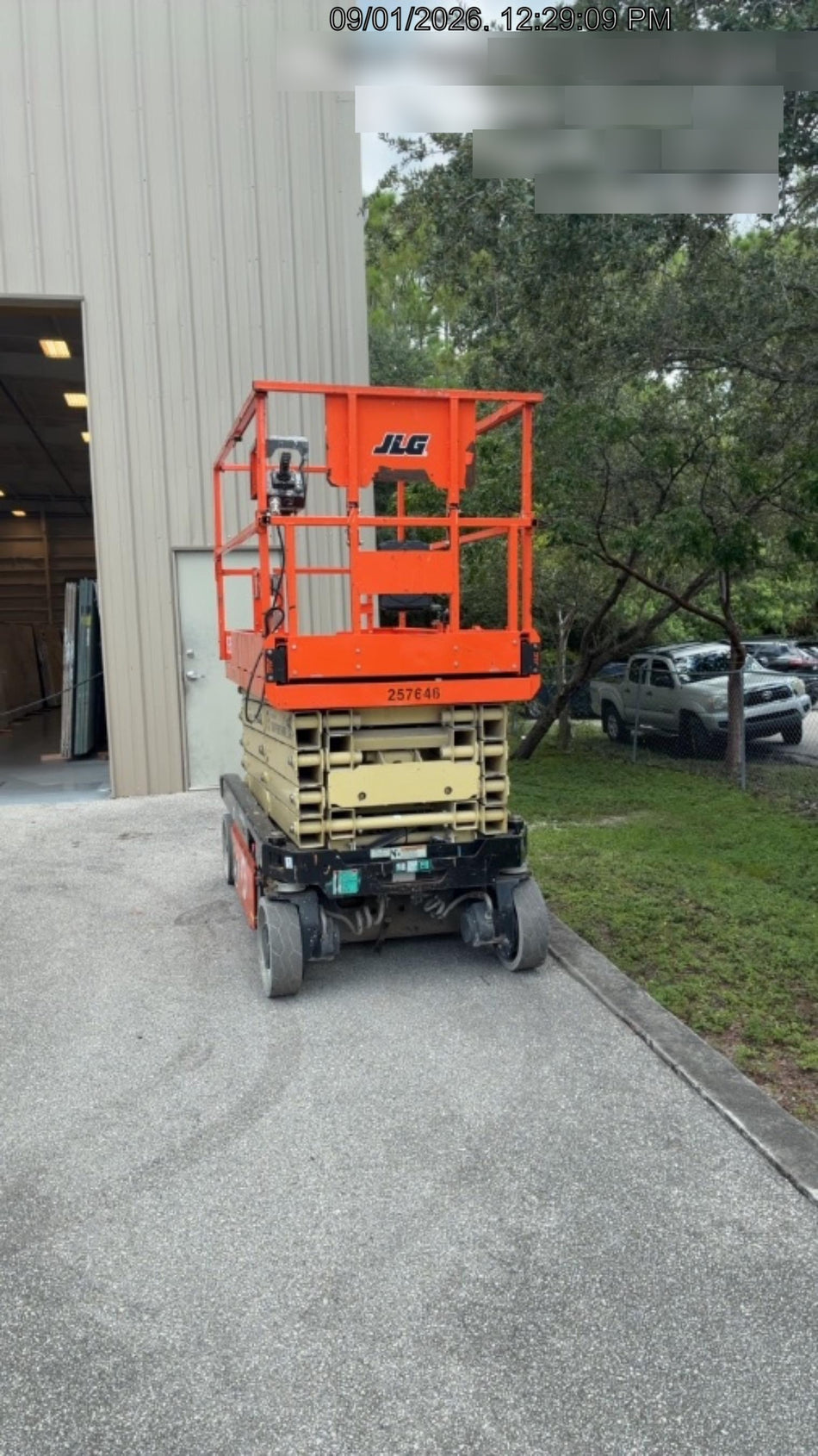 2022 JLG ES3246
