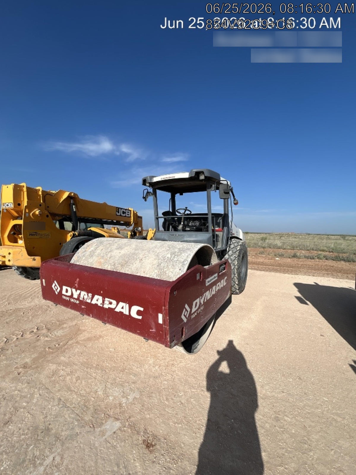 2023 DYNAPAC CA2500D