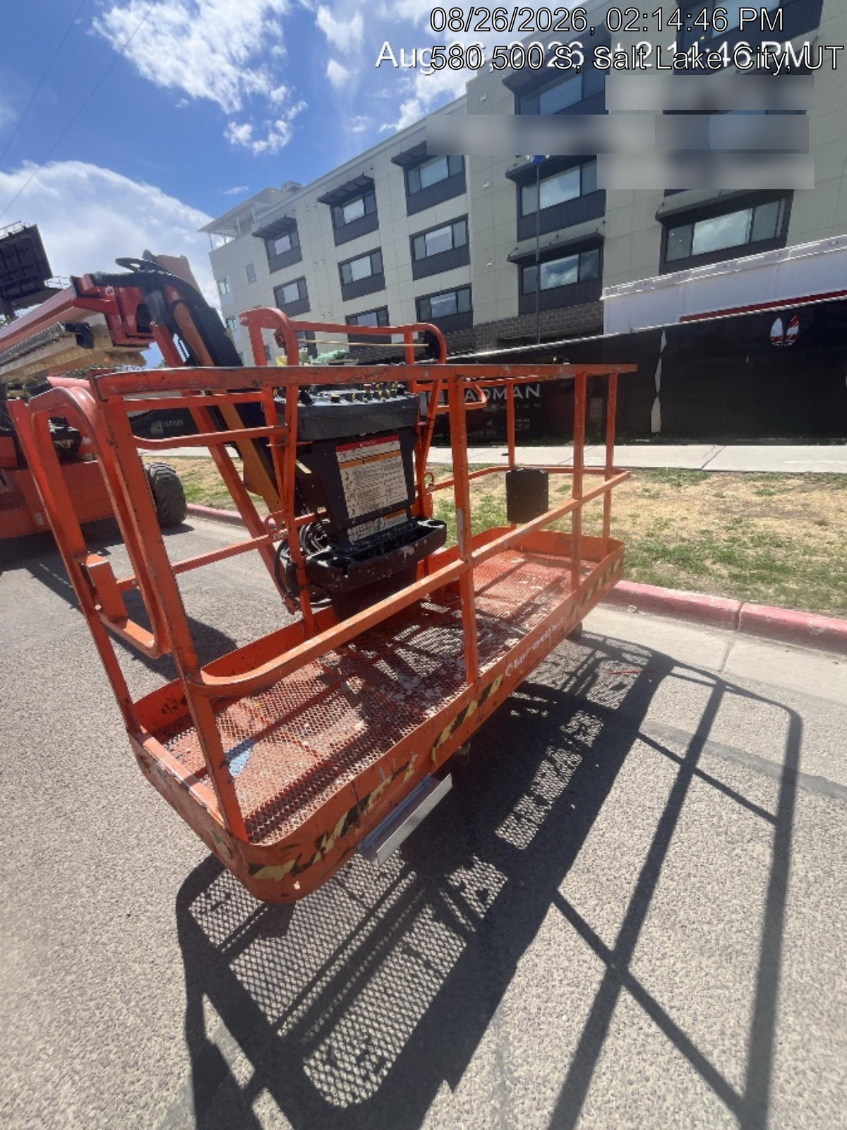 2022 JLG 660SJ