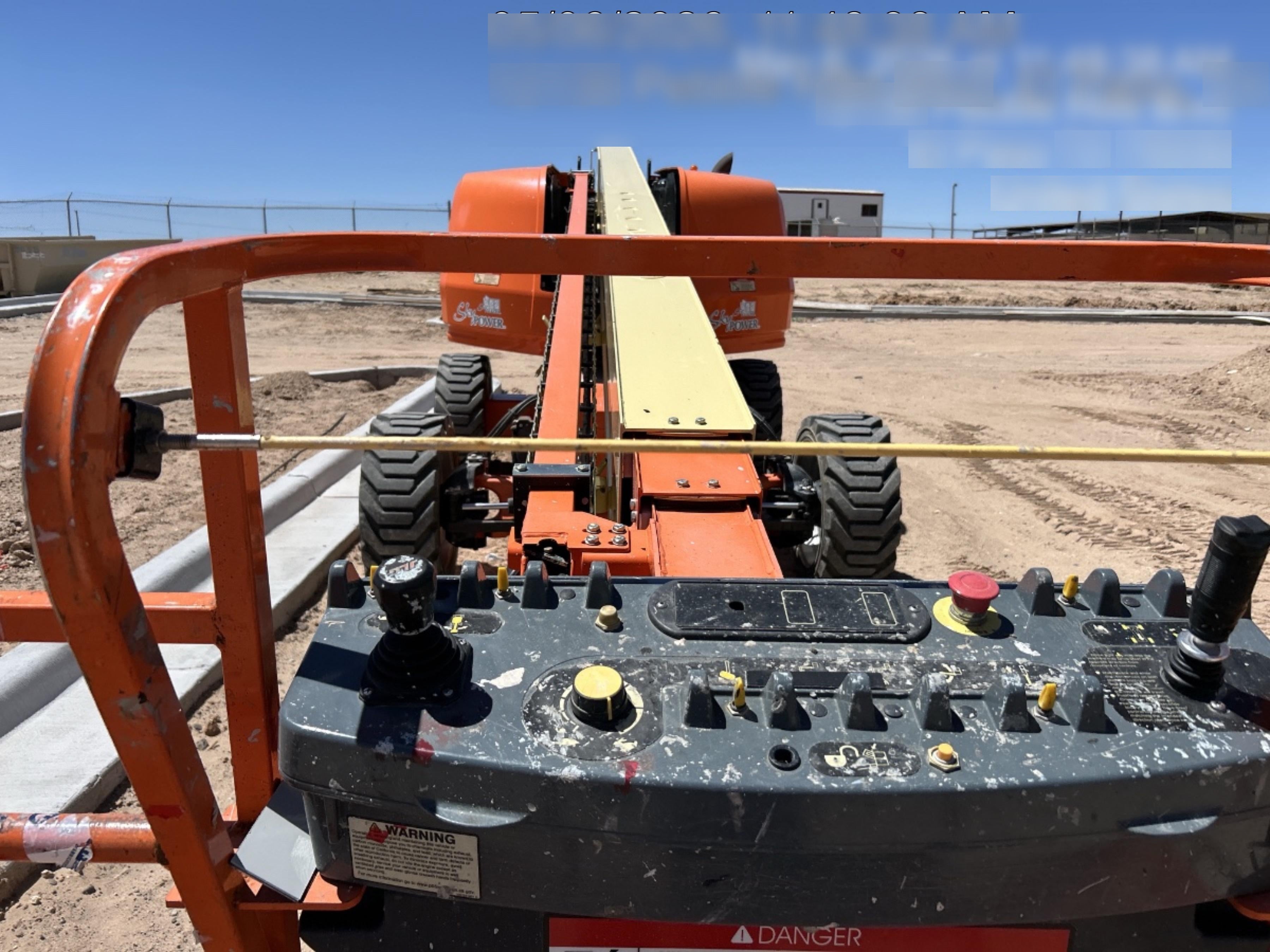2021 JLG 600S