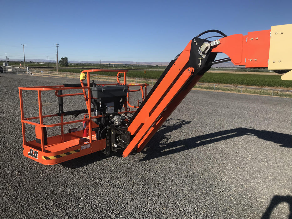 2020 JLG 660SJ