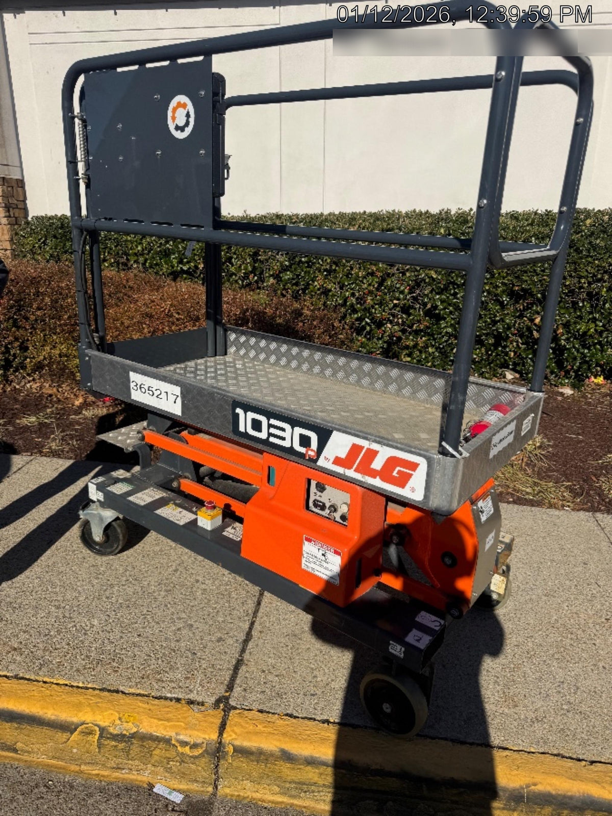 2023 JLG 1030P