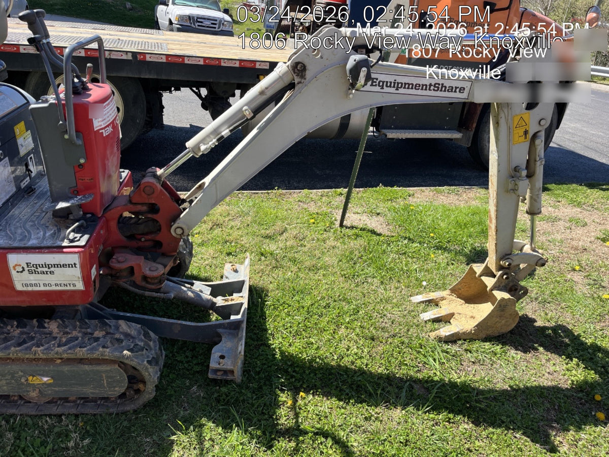 2022 TAKEUCHI TB210R