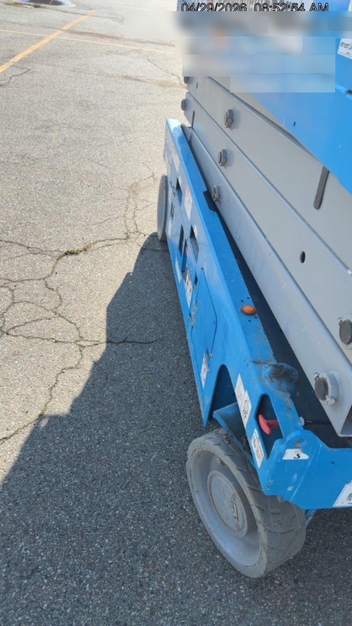 2023 GENIE GS-2632