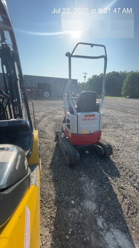 2022 TAKEUCHI TB210R