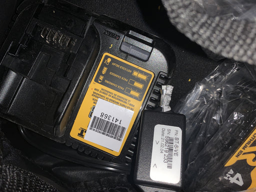 2021 DEWALT DCF883M2