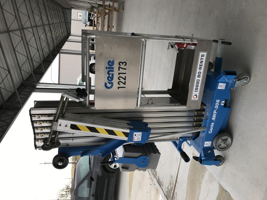 2020 GENIE AWP-30S