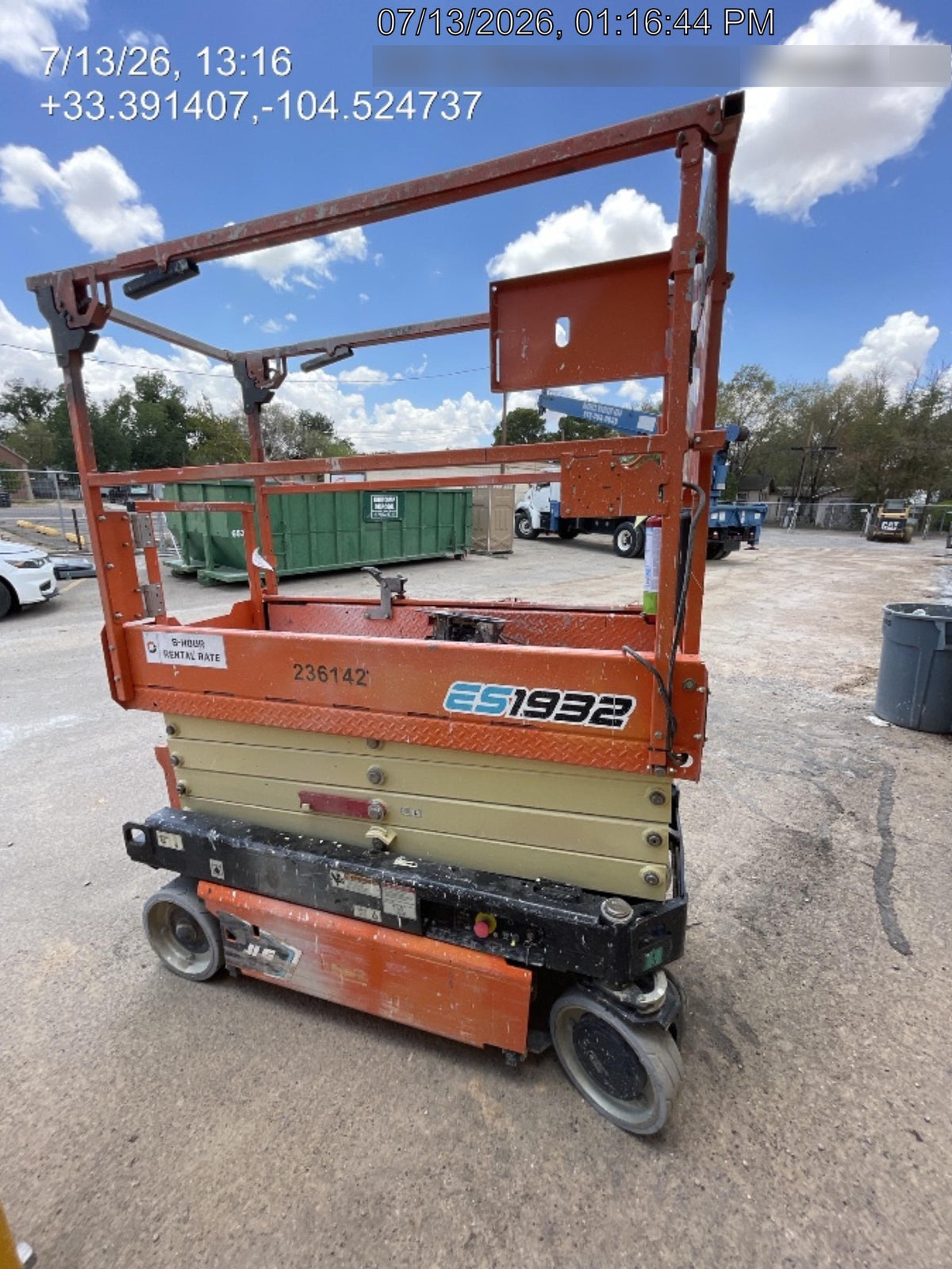 2022 JLG ES1932