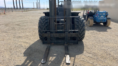 2023 CASE 588H