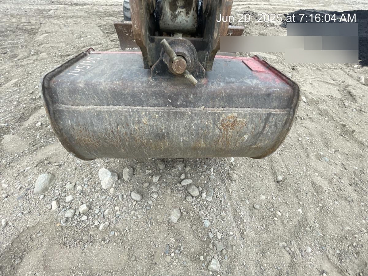 2021 DOOSAN 30" Bucket - Doosan