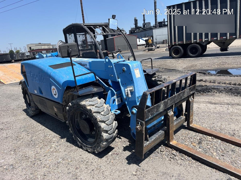 2019 Genie GTH-5519 Canopy, Solid RT Tires, LED Work Lights, Beacon w/48" Carriage, 48" Forks