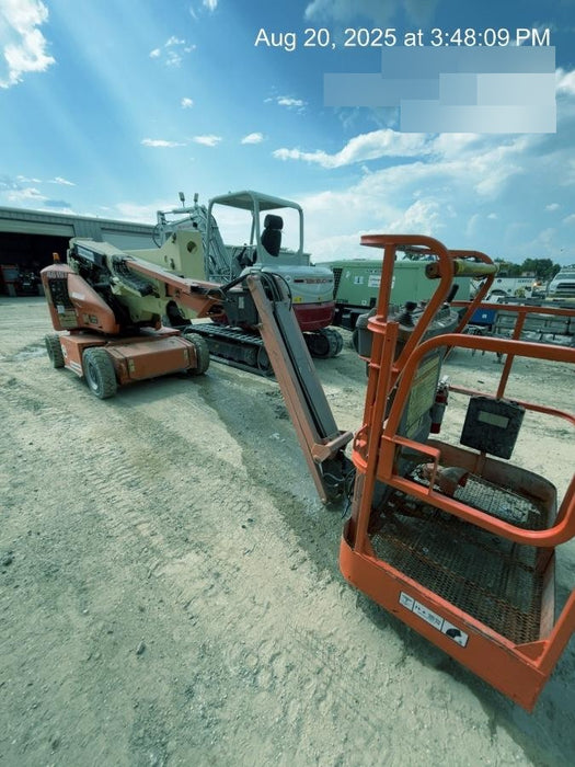 2019 JLG E400AJPN