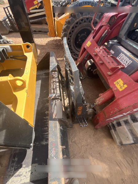 2022 PALADIN 48" Pallet Forks - Paladin