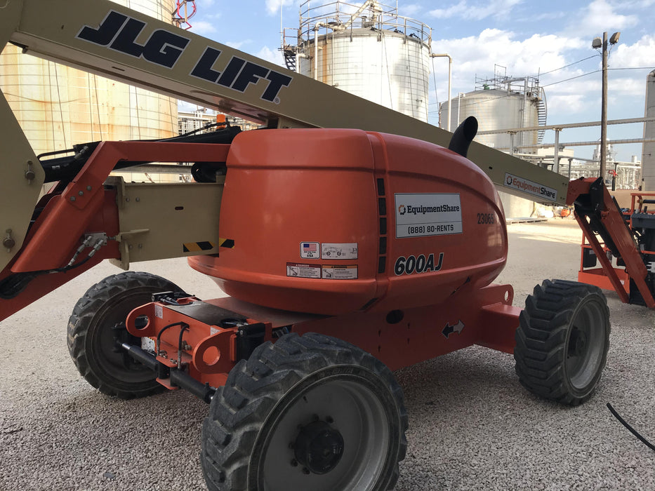 2019 JLG 600AJ